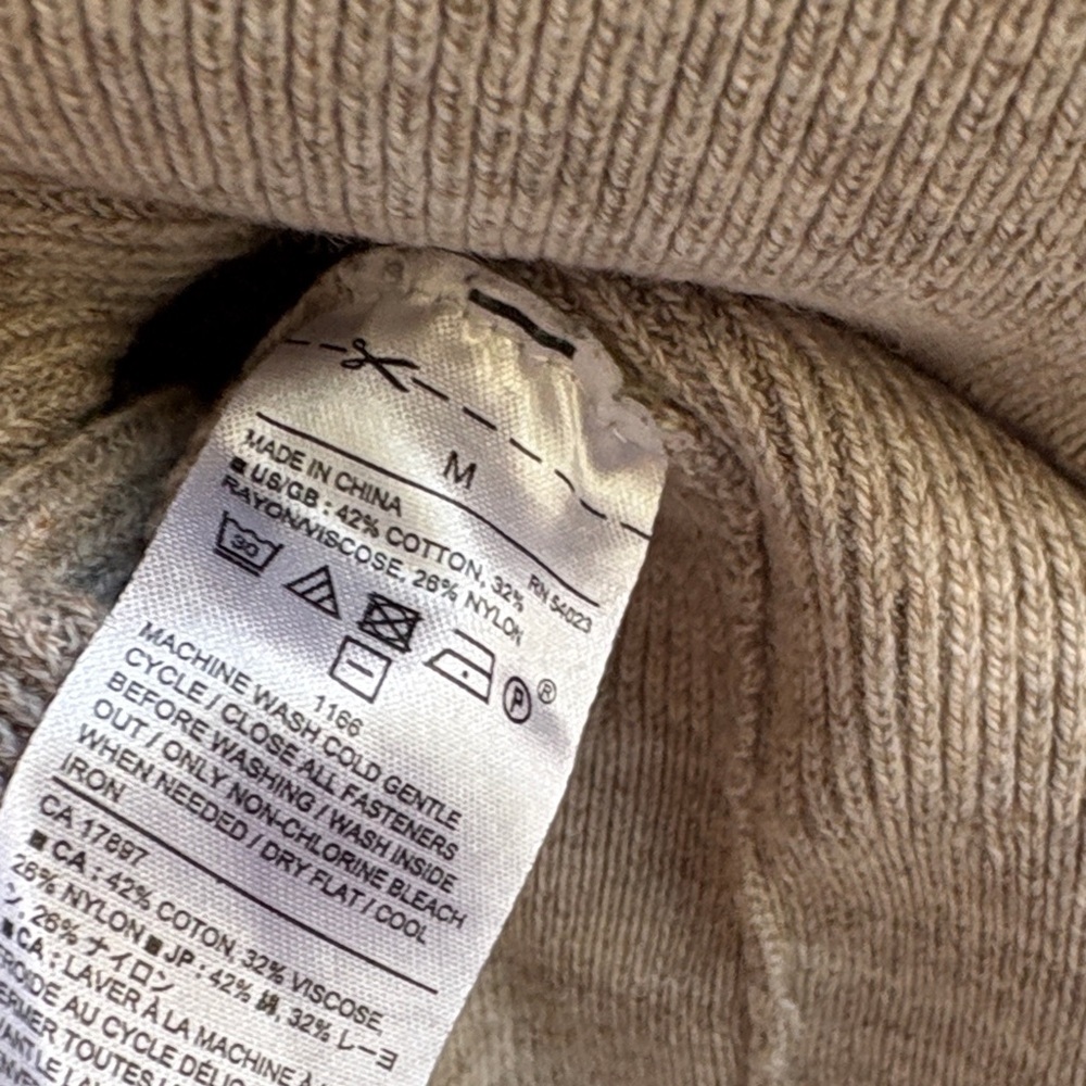 3/$30! Banana Republic Taupe Knit Sweater - Picture 5 of 7